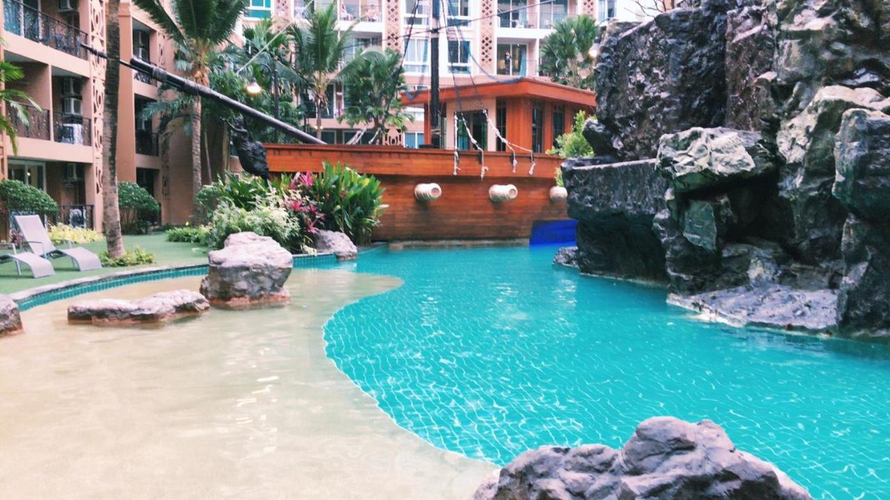 Atlantis Condo Resort Jomtian Pattaya 좀티엔 비치 외부 사진