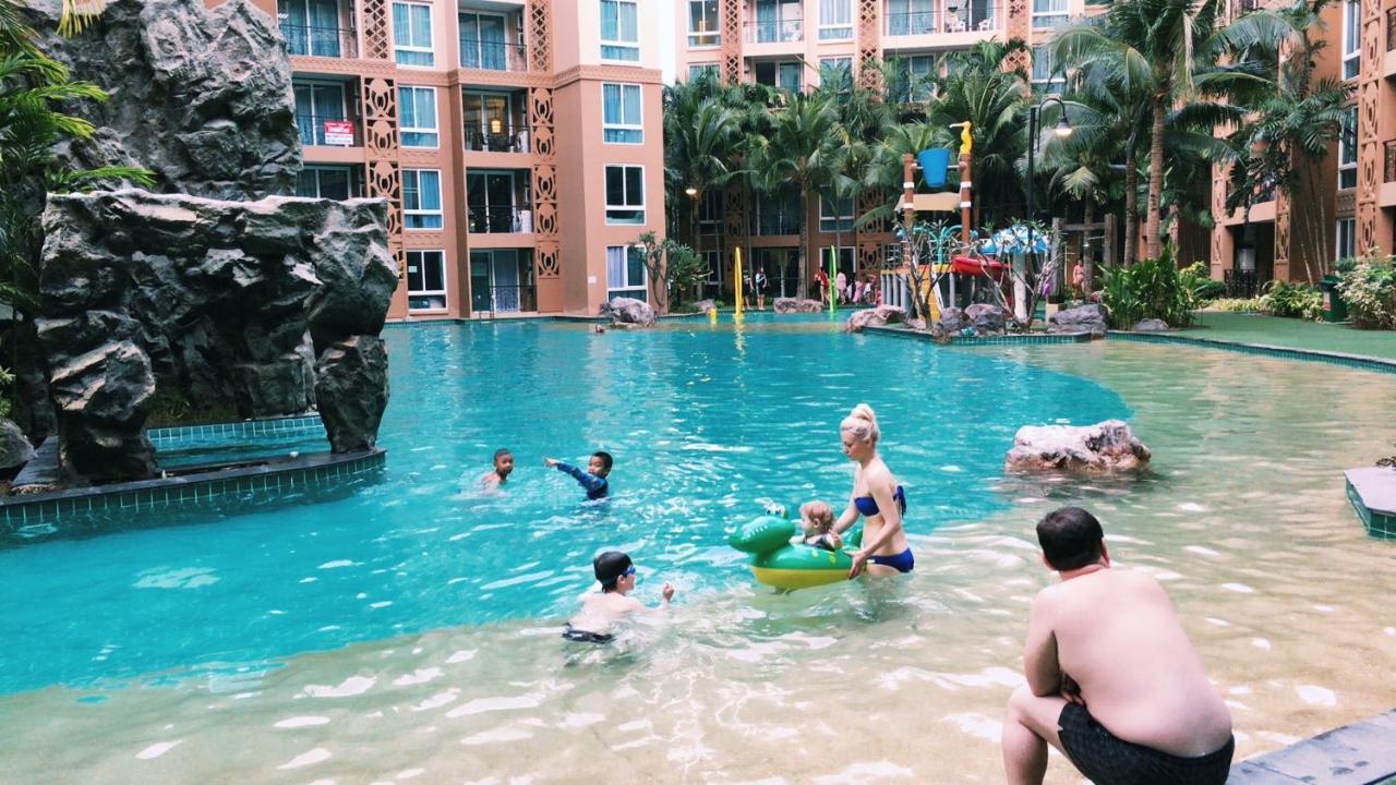 Atlantis Condo Resort Jomtian Pattaya 좀티엔 비치 외부 사진